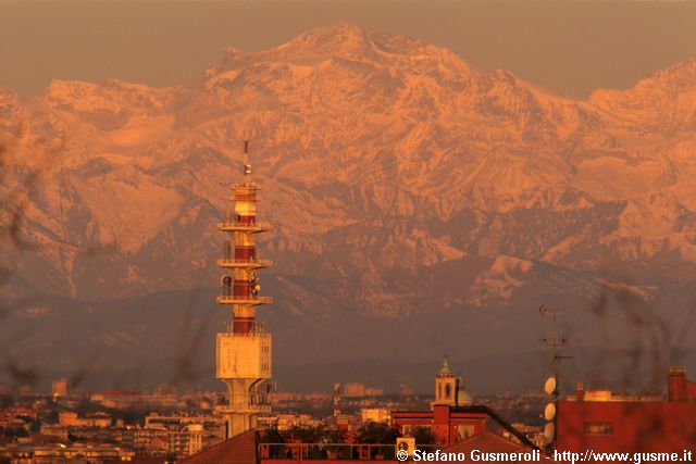  Torre telecomunicazione Pero e Strahlhorn - click to next image