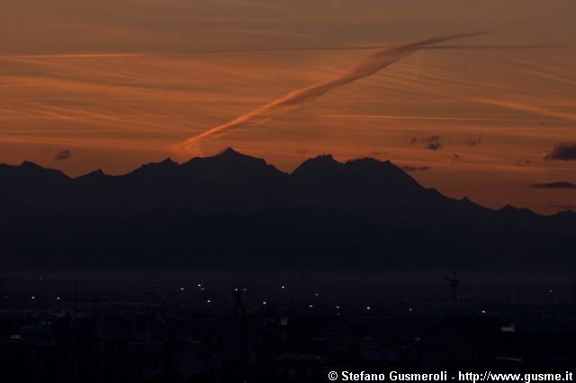  Andolla, Weissmies, Lagginhorn, Fletschhorn al tramonto - click to next image