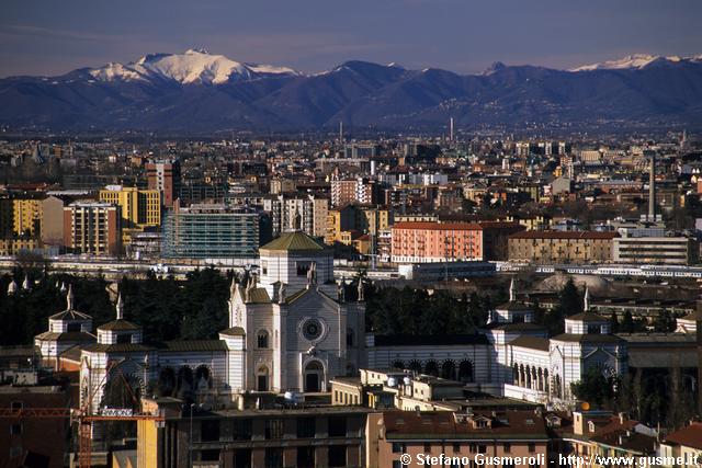  Cimitero Monumentale e monte Generoso - click to next image