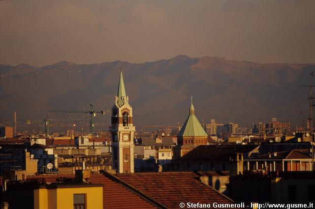  Campanile e cupola S.Maria di Lourdes, monte Boletto - click to next image