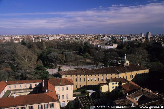  Palazzo Dugnani e Giardini pubblici - click to next image