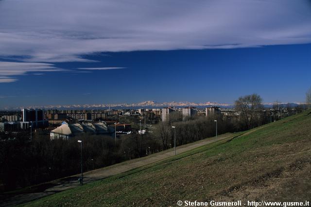  Monte Stella, panorama verso Nord Ovest e strati - click to next image