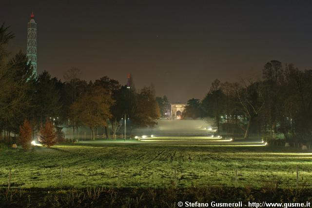  Prati verso l'Arco della Pace - click to next image