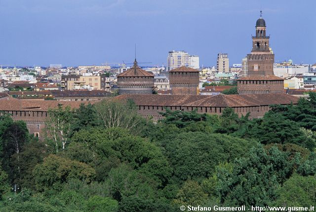  Parco Sempione e Castello Sforzesco - click to next image