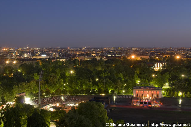  Arena durante il concerto di Lenny Kravitz - click to next image