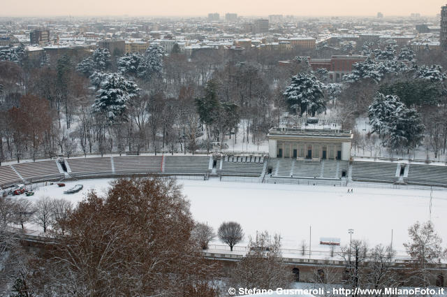  Arena e Parco Sempione innevati - click to next image