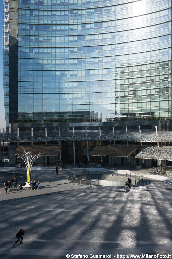  Piazza Gae Aulenti - click to next image