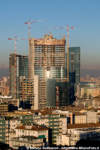  Torre Pelli - click to next image