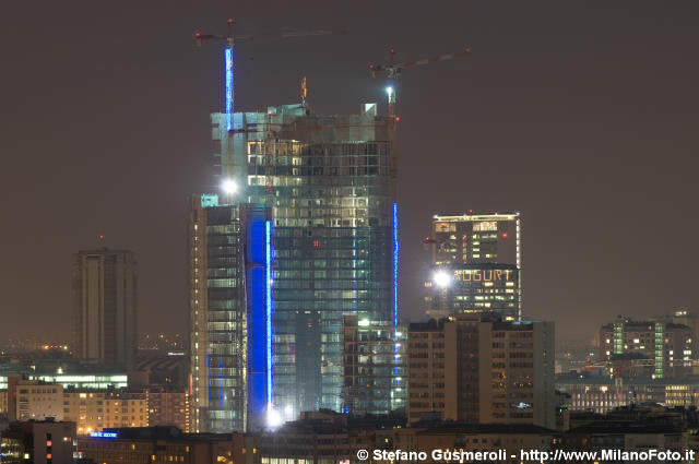  Torre Pelli - click to next image