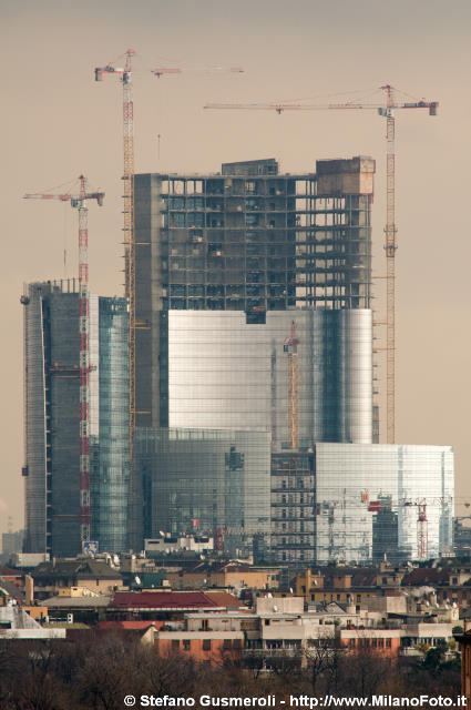  Torre Pelli - click to next image