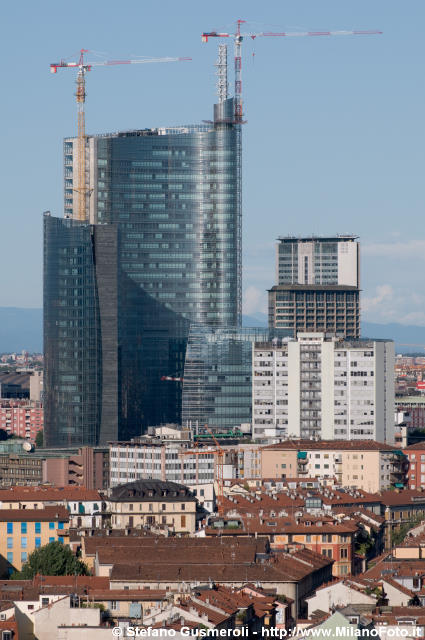  Torre Pelli - click to next image