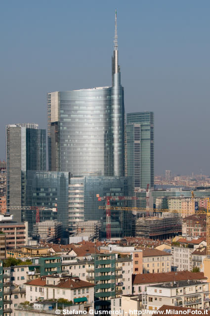  Torre Pelli - click to next image