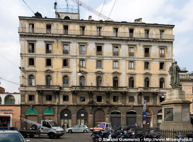  Piazza Beccaria 10 - click to next image