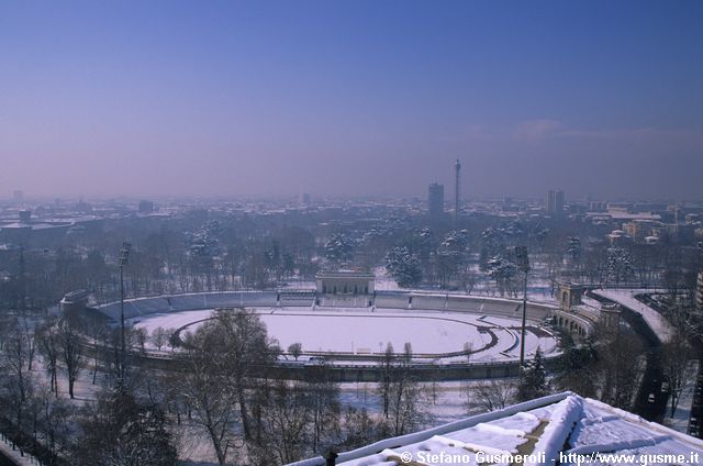  Arena innevata - click to next image