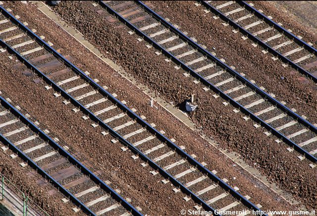  Binari Ferrovie Nord - click to next image