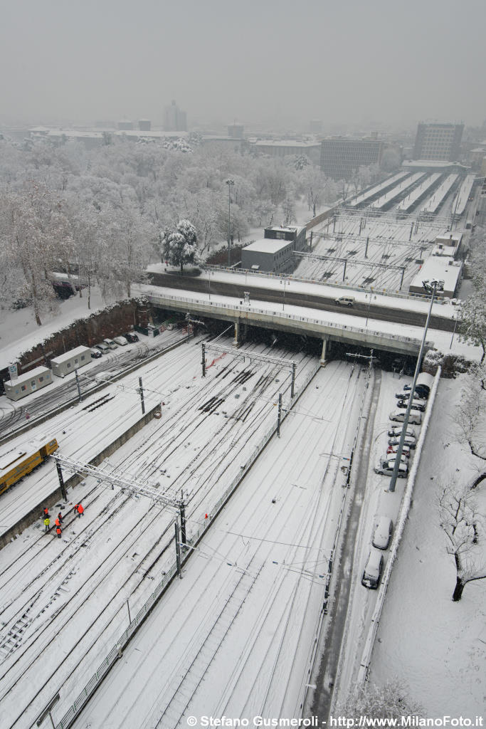  Ferrovie Nord innevate - click to next image