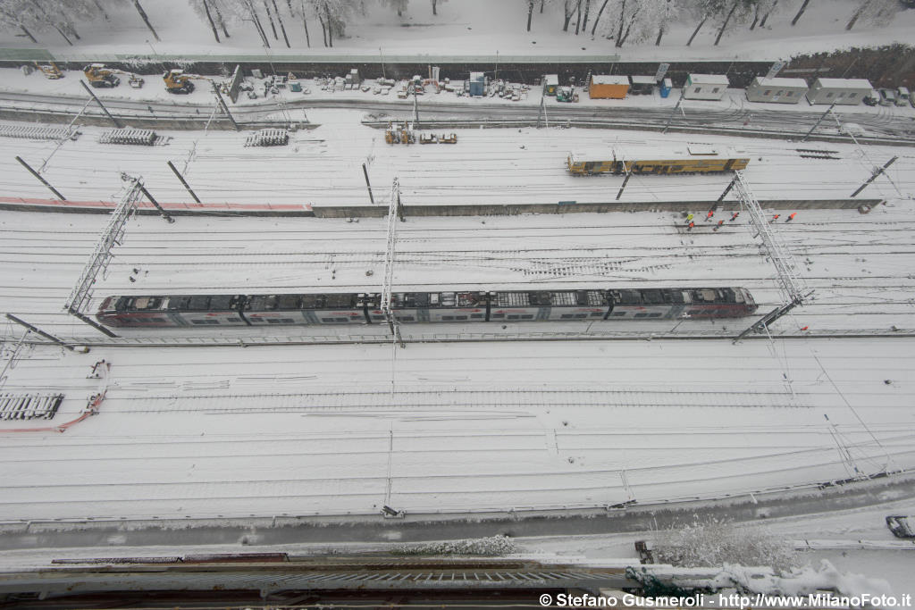  Ferrovie Nord innevate - click to next image