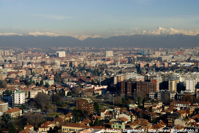  Piazza Carbonari - click to next image