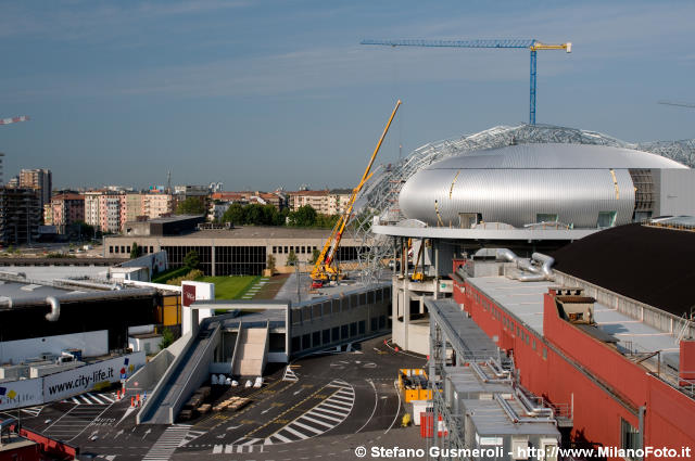  Panorama sul MiCo - click to next image