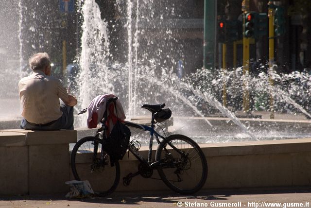  Fontana del Castello - click to next image