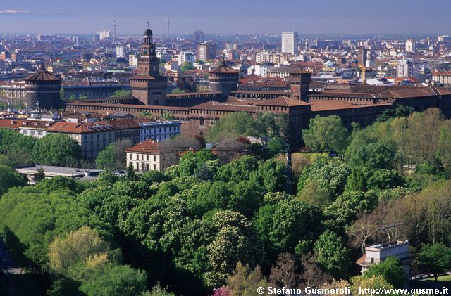  Parco Sempione e Castello Sforzesco - click to next image