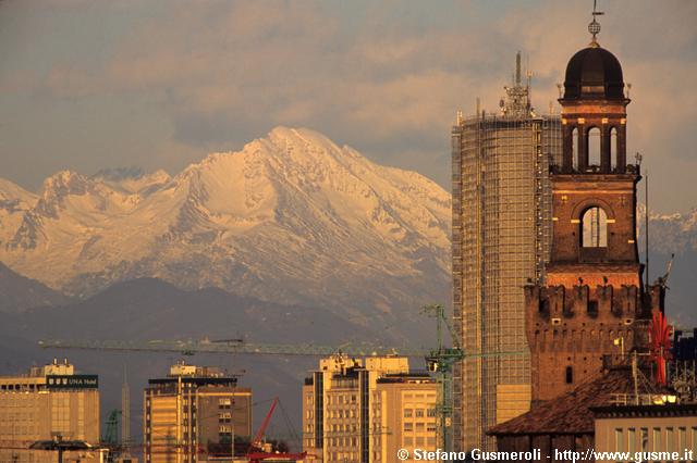  Castello, Pirellone e pizzo Arera - click to next image