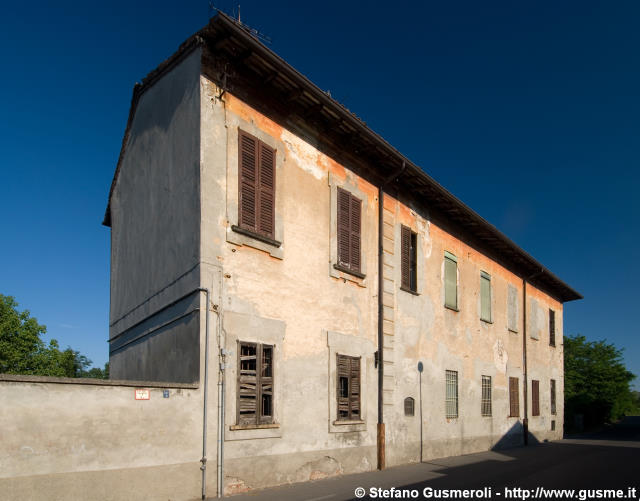  Cascina Cavriana - click to next image