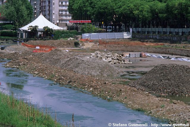  Primi scavi alla Darsena - click to next image