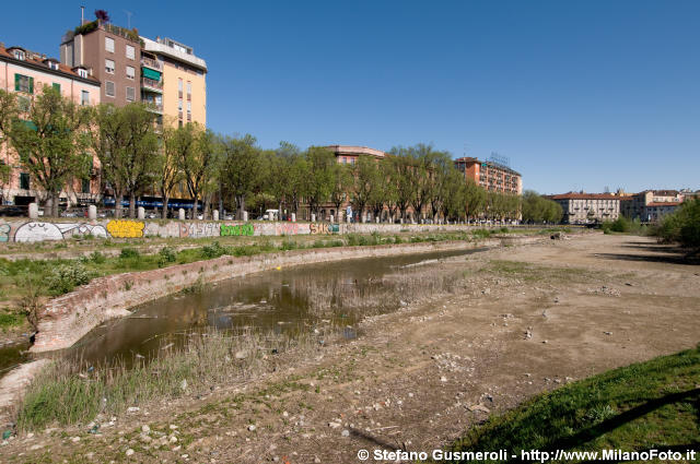  Darsena in secca - click to next image