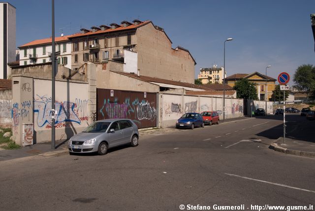  Via Massimo d'Azeglio - click to next image