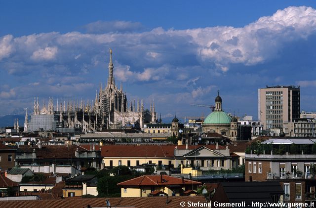  Duomo, S.Alessandro e palazzo piazza Diaz 7 - click to next image