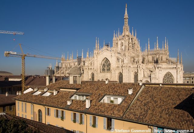  Tetti palazzo Arcivescovile e Duomo - click to next image