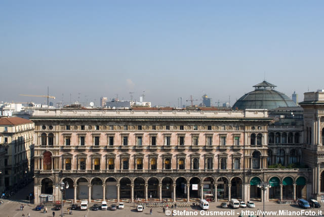  Piazza Duomo 19 - click to next image