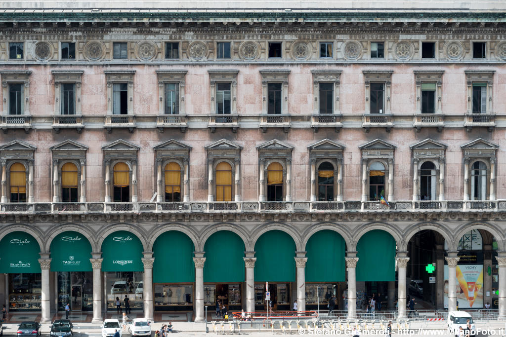  Piazza Duomo 19 - click to next image