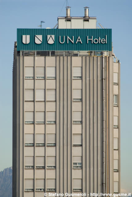  Una Hotel Century - click to next image