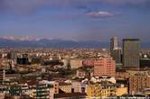 20050215_116_16 Panorama verso piazza Freud, grattacieli e alpi bergamasche