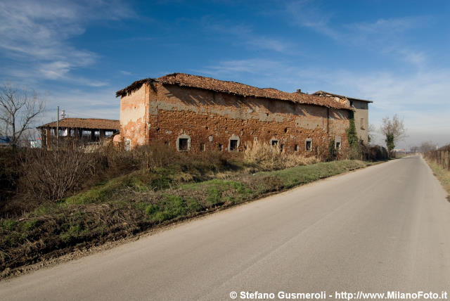  Lungo la strada a Est - click to next image