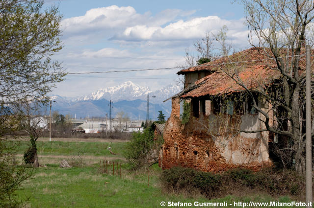  Cascina Merlata e Grigna - click to next image