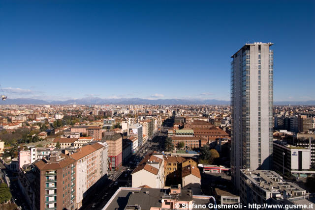  Via Melchiorre Gioia e torre Galfa - click to next image