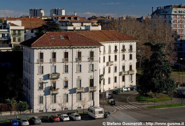  Piazzale Giulio Cesare 16 - click to next image