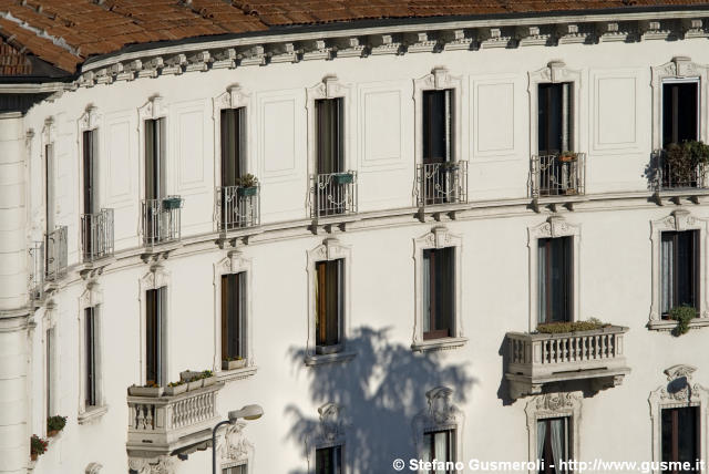  Piazzale Giulio Cesare 16 - click to next image