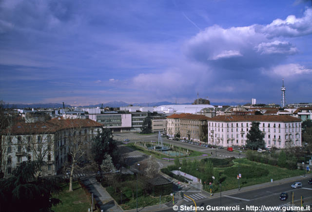  Piazzale Giulio Cesare - click to next image