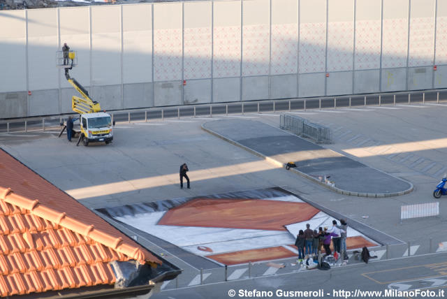  Madonnari in piazzale Giulio Cesare - click to next image