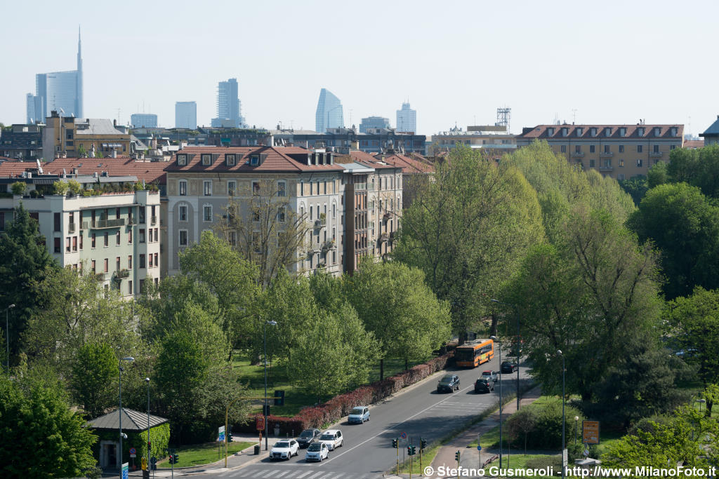  Piazzale Giulio Cesare - click to next image