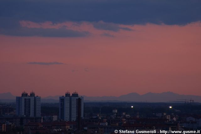  Palazzi via Gozzoli 160 al tramonto - click to next image