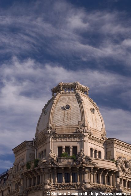  Cupola di Palazzo Meroni - click to next image