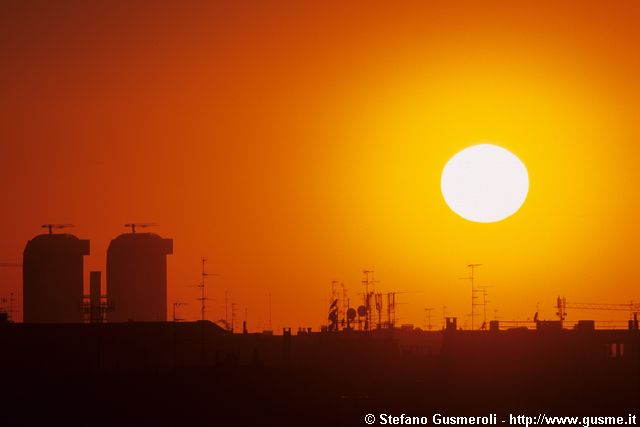  Gemini Center e antenne al tramonto - click to next image