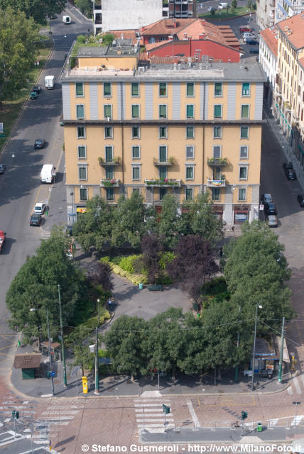  Piazza Lega Lombarda 1 - click to next image