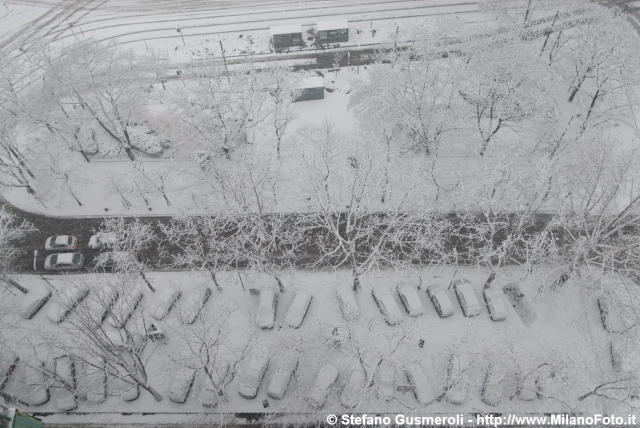  Piazza Lega Lombarda sotto una nevicata - click to next image