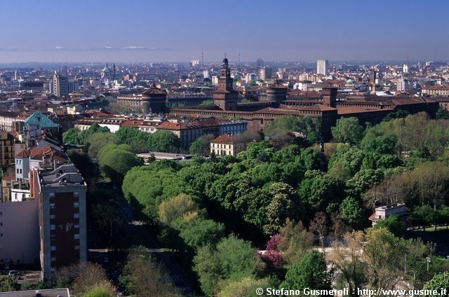  Parco Sempione e Castello Sforzesco - click to next image